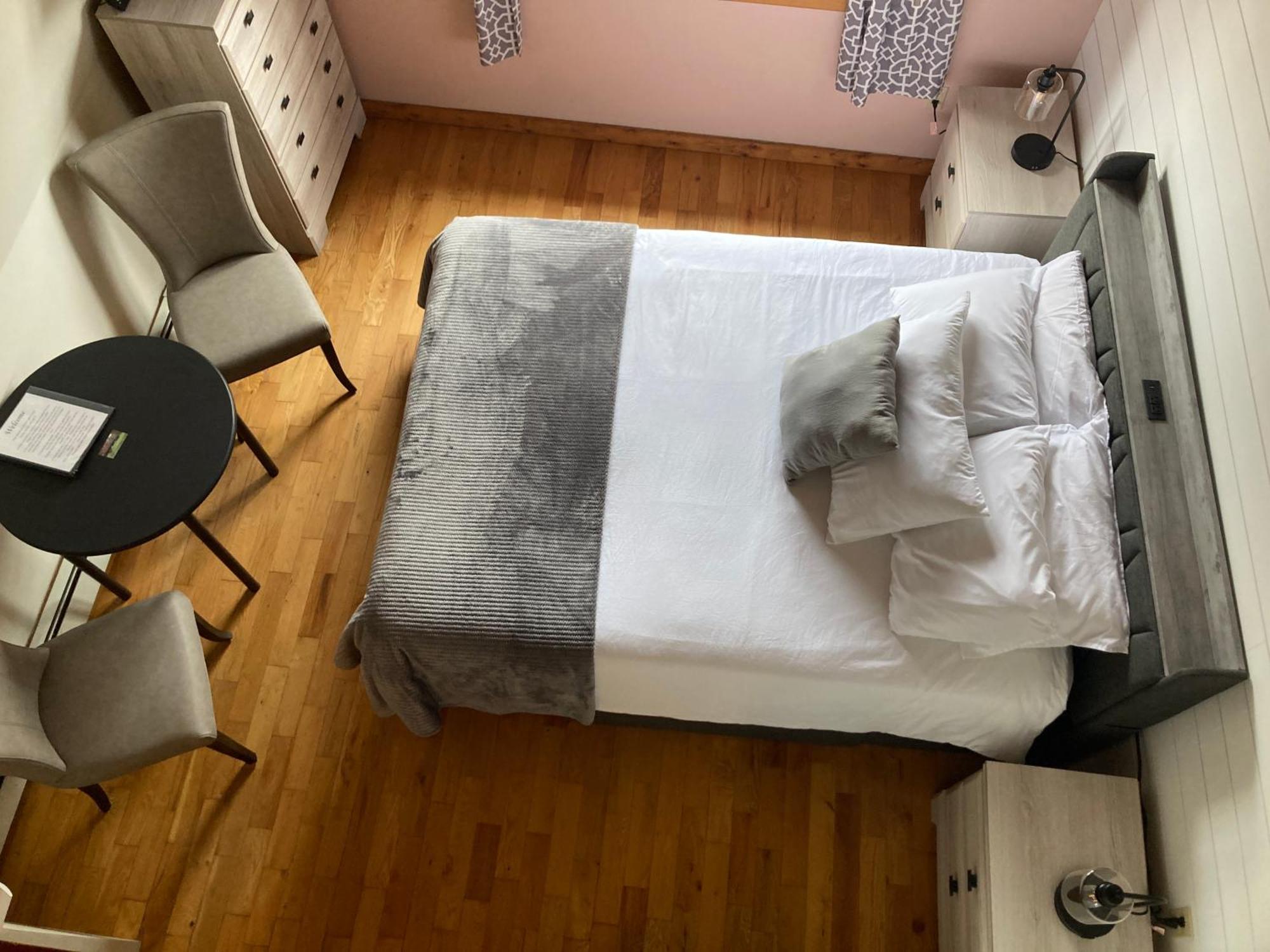 A Country Home Inn The City ชาร์ลอตต์ทาวน์ ห้อง รูปภาพ